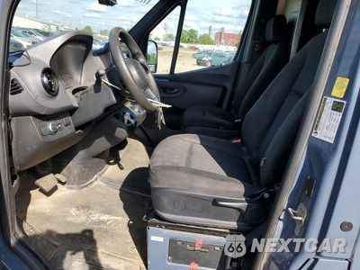 Zdjęcie 7 z 14 samochodu: 2019 MERCEDES-BENZ SPRINTER 2500/3500 DELIVERY VAN VIN:WD4PF0CD8KP064685 - miniatura