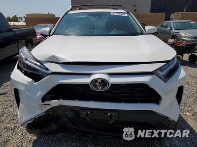 Piąte zdjęcie samochodu w środku: 2025 TOYOTA RAV4 XLE VIN:2T3W1RFV9SC314583 - miniatura