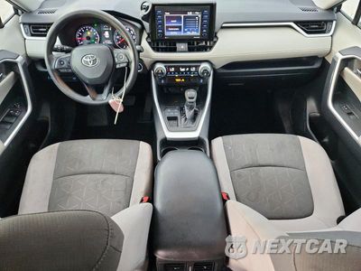 Zdjęcie 8 z 13 samochodu: 2021 TOYOTA RAV4 XLE VIN:2T3W1RFV5MW118755 - miniatura