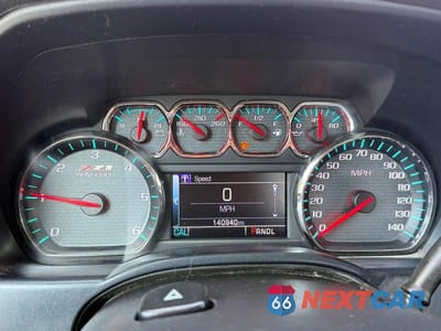 Zdjęcie 9 z 10 samochodu: 2017 CHEVROLET SILVERADO K1500 LT VIN:1GCVKREC8HZ243781 - miniatura