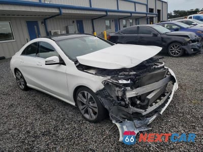 Czwarte zdjęcie samochodu z boku: 2019 MERCEDES-BENZ CLA 250 VIN:WDDSJ4EB9KN715796 - miniatura