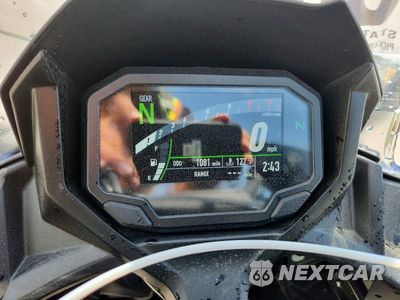 Zdjęcie 7 z 9 samochodu: 2022 KAWASAKI EX650 N VIN:ML5EXEN14NDA50395 - miniatura