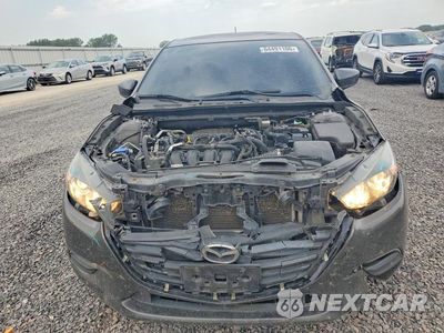 Piąte zdjęcie samochodu w środku: 2017 MAZDA 3 SPORT VIN:3MZBN1K76HM112818 - miniatura