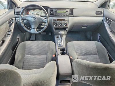 Zdjęcie 8 z 12 samochodu: 2005 TOYOTA COROLLA S VIN:2T1BR30E25C557548 - miniatura