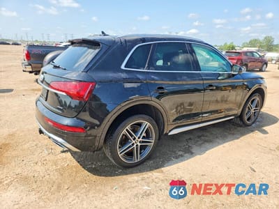 Trzecie zdjęcie samochodu z tyłu: 2021 AUDI Q5 E PREMIUM PLUS VIN:WA1E2AFY6M2026481 - miniatura