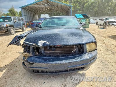 Piąte zdjęcie samochodu w środku: 2008 FORD MUSTANG VIN:1ZVHT80N385142472 - miniatura