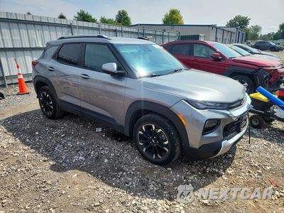 Czwarte zdjęcie samochodu z boku: 2023 CHEVROLET TRAILBLAZER LT VIN:KL79MPSL9PB116854 - miniatura