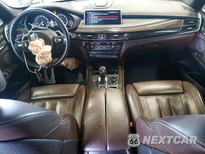 Zdjęcie 8 z 13 samochodu: 2018 BMW X5 XDRIVE50I VIN:5UXKR6C52J0U14499 - miniatura