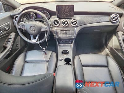 Zdjęcie 8 z 12 samochodu: 2018 MERCEDES-BENZ CLA 250 4MATIC VIN:WDDSJ4GB7JN563240 - miniatura