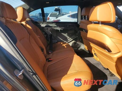 Zdjęcie 10 z 12 samochodu: 2016 BMW 750 XI VIN:WBA7F2C56GG419212 - miniatura