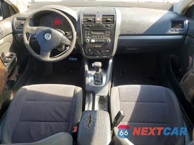 Zdjęcie 8 z 12 samochodu: 2006 VOLKSWAGEN JETTA VALUE VIN:3VWPF71KX6M846385 - miniatura