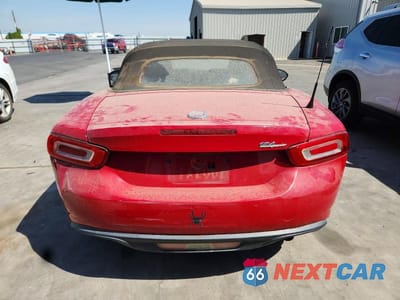 Zdjęcie 10 z 13 samochodu: 2017 FIAT 124 SPIDER CLASSICA VIN:JC1NFAEK9H0127889 - miniatura