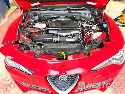 Zdjęcie 12 z 13 samochodu: 2019 ALFA ROMEO STELVIO VIN:ZASPAKAN4K7C31244 - miniatura