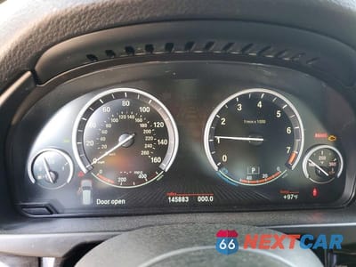 Zdjęcie 9 z 13 samochodu: 2015 BMW X5 XDRIVE35I VIN:5UXKR0C5XF0P03666 - miniatura