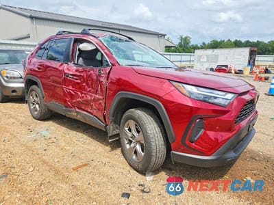 Czwarte zdjęcie samochodu z boku: 2024 TOYOTA RAV4 XLE VIN:2T3P1RFV1RW477404 - miniatura