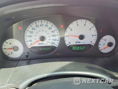Zdjęcie 9 z 13 samochodu: 2005 DODGE CARAVAN SXT VIN:1D4GP45RX5B297799 - miniatura
