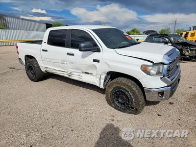 Czwarte zdjęcie samochodu z boku: 2021 TOYOTA TUNDRA CREWMAX SR5 VIN:5TFEY5F15MX299817 - miniatura