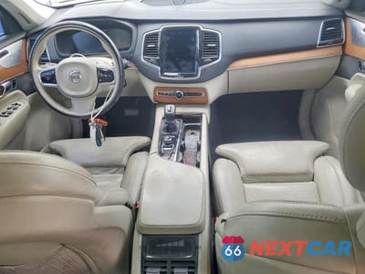 Zdjęcie 8 z 13 samochodu: 2018 VOLVO XC90 T6 VIN:YV4A22PL8J1198636 - miniatura