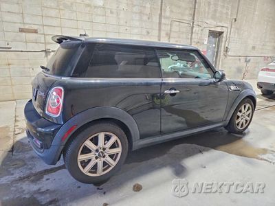 Trzecie zdjęcie samochodu z tyłu: 2012 MINI COOPER S VIN:WMWSV3C50CT385840 - miniatura