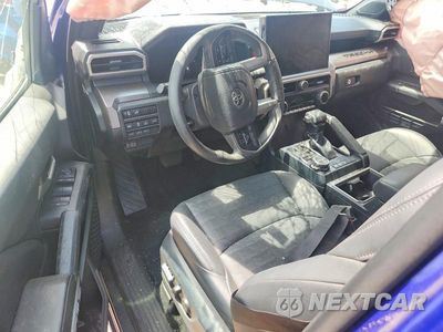 Zdjęcie 8 z 12 samochodu: 2025 TOYOTA TACOMA TRD OFF-ROAD VIN:3TMLB5JN8SM095292 - miniatura