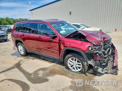Czwarte zdjęcie samochodu z boku: 2025 JEEP GRAND CHEROKEE L LAREDO VIN:1C4RJJAGXS8633969 - miniatura