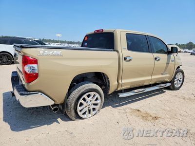 Trzecie zdjęcie samochodu z tyłu: 2018 TOYOTA TUNDRA CREWMAX SR5 VIN:5TFDW5F16JX776932 - miniatura