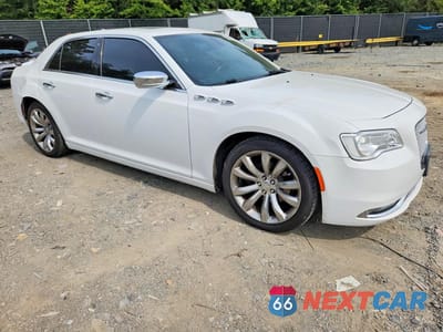 Czwarte zdjęcie samochodu z boku: 2018 CHRYSLER 300 LIMITED VIN:2C3CCAEG6JH314107 - miniatura
