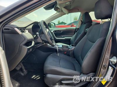 Zdjęcie 7 z 13 samochodu: 2019 TOYOTA RAV4 LE VIN:2T3H1RFVXKW033013 - miniatura