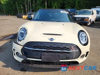 Piąte zdjęcie samochodu w środku: 2021 MINI COOPER S CLUBMAN ALL4 VIN:WMWXJ1C02M2P46020 - miniatura