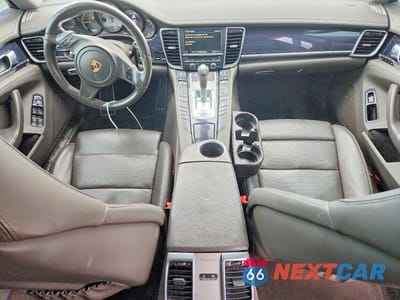 Zdjęcie 8 z 12 samochodu: 2016 PORSCHE PANAMERA SE HYBRID VIN:WP0AD2A72GL040623 - miniatura