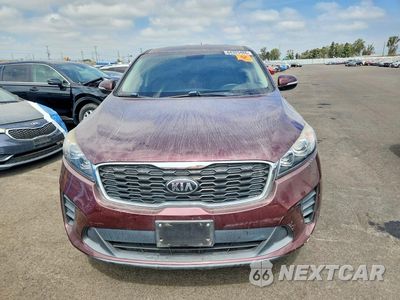 Piąte zdjęcie samochodu w środku: 2019 KIA SORENTO LX VIN:5XYPG4A33KG520765 - miniatura