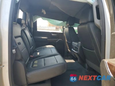 Zdjęcie 10 z 12 samochodu: 2020 GMC SIERRA K2500 SLT VIN:1GT49NE72LF339399 - miniatura