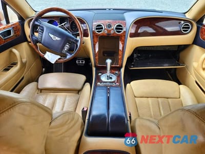 Zdjęcie 8 z 13 samochodu: 2006 BENTLEY CONTINENTAL FLYING SPUR VIN:SCBBR53W46C036411 - miniatura