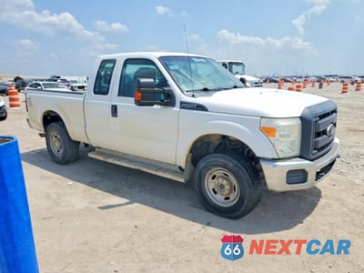 Czwarte zdjęcie samochodu z boku: 2013 FORD F250 SUPER DUTY VIN:1FT7X2B64DEB57272 - miniatura