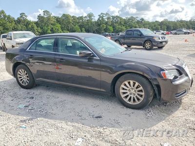 Czwarte zdjęcie samochodu z boku: 2013 CHRYSLER 300 VIN:2C3CCAAG7DH573022 - miniatura