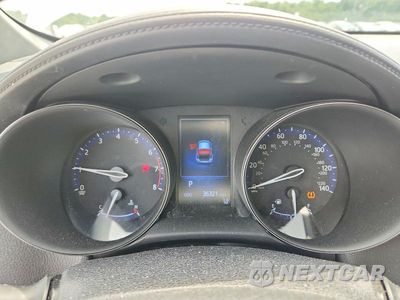 Zdjęcie 9 z 12 samochodu: 2018 TOYOTA C-HR XLE VIN:NMTKHMBX3JR050486 - miniatura