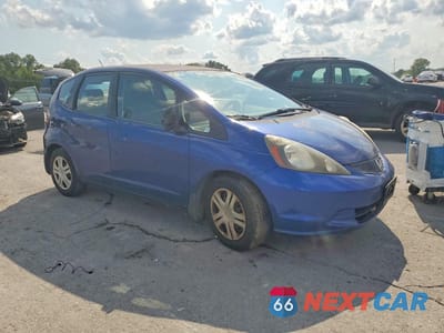 Czwarte zdjęcie samochodu z boku: 2010 HONDA FIT VIN:JHMGE8H2XAC012112 - miniatura