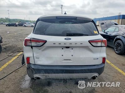 Zdjęcie 6 z 13 samochodu: 2020 FORD ESCAPE SE VIN:1FMCU9G62LUA09808 - miniatura