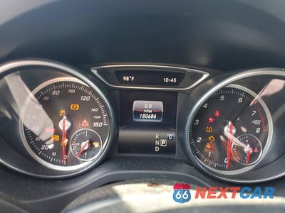 Zdjęcie 9 z 12 samochodu: 2018 MERCEDES-BENZ CLA 250 VIN:WDDSJ4EB3JN519044 - miniatura