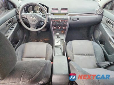 Zdjęcie 8 z 13 samochodu: 2008 MAZDA 3 I VIN:JM1BK32F981793455 - miniatura