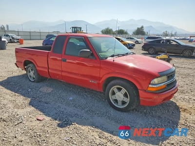 Czwarte zdjęcie samochodu z boku: 1999 CHEVROLET S TRUCK S10 VIN:1GCCS1942X8177650 - miniatura
