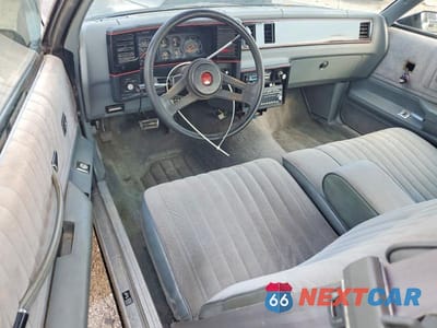 Zdjęcie 8 z 12 samochodu: 1988 CHEVROLET MONTE CARLO VIN:1G1GZ11G4JP122125 - miniatura