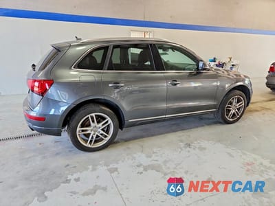 Trzecie zdjęcie samochodu z tyłu: 2017 AUDI Q5 PREMIUM VIN:WA1C2AFP5HA005390 - miniatura