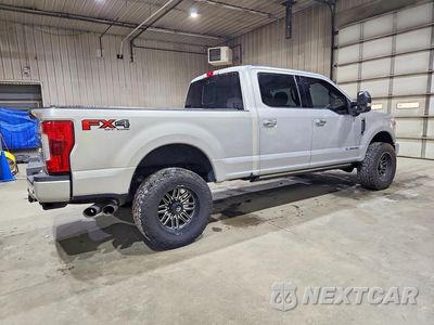 Trzecie zdjęcie samochodu z tyłu: 2017 FORD F350 SUPER DUTY VIN:1FT8W3BT8HEC50305 - miniatura