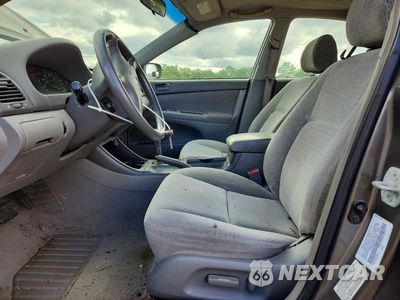 Zdjęcie 7 z 12 samochodu: 2002 TOYOTA CAMRY LE VIN:4T1BE32K32U518329 - miniatura