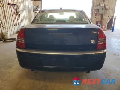 Zdjęcie 6 z 12 samochodu: 2006 CHRYSLER 300C VIN:2C3LA63H16H106934 - miniatura