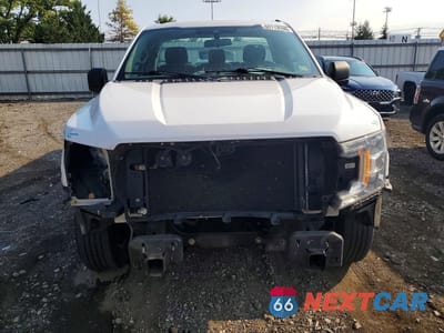 Piąte zdjęcie samochodu w środku: 2019 FORD F150 VIN:1FTMF1C51KKD38544 - miniatura