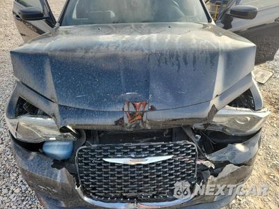 Zdjęcie 11 z 12 samochodu: 2020 CHRYSLER 300 S VIN:2C3CCABT1LH122968 - miniatura