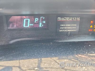 Zdjęcie 9 z 12 samochodu: 2014 TOYOTA PRIUS C FOUR VIN:JTDKDTB35E1073291 - miniatura