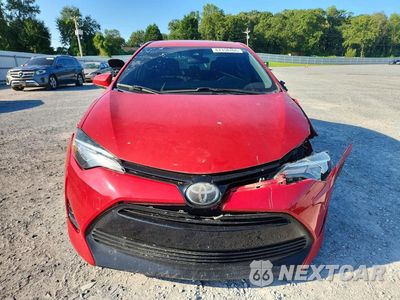 Piąte zdjęcie samochodu w środku: 2018 TOYOTA COROLLA LE VIN:5YFBURHE3JP764143 - miniatura